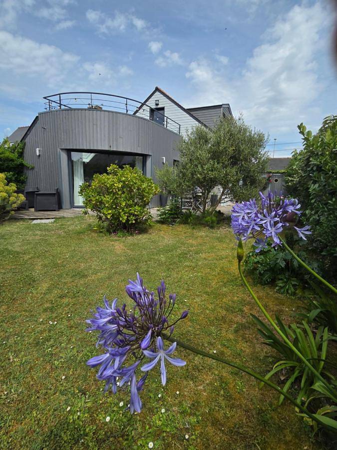 Location de vacances pour 6 personnes, avec vue et jardin à Primelin - 3