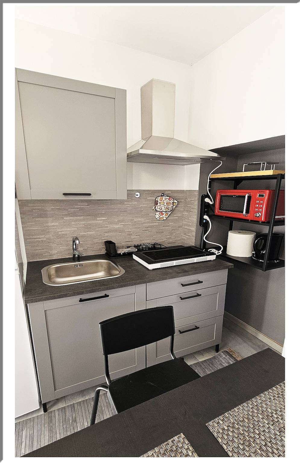 Ferienhaus 'Romantic Retreat On The Lake' mit Seeblick, Wlan und Klimaanlage in Nebbiuno, Nebbiuno Gemeinde