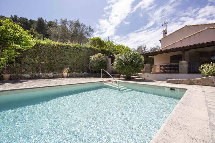 Villa pour 12 personnes, avec Terrasse ainsi que Jardin et Piscine à Vallauris