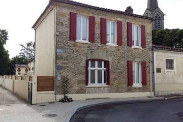 Gîte pour 7 personnes, avec terrasse et jardin à Villandraut