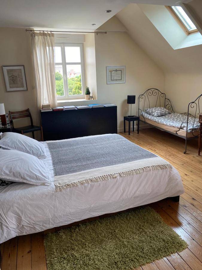 Double Room with Pool View in Dinan, Région de Dinan