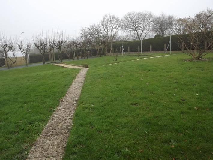 Location de vacances pour 4 personnes, avec terrasse et jardin à Sainte-Gemmes-le-Robert