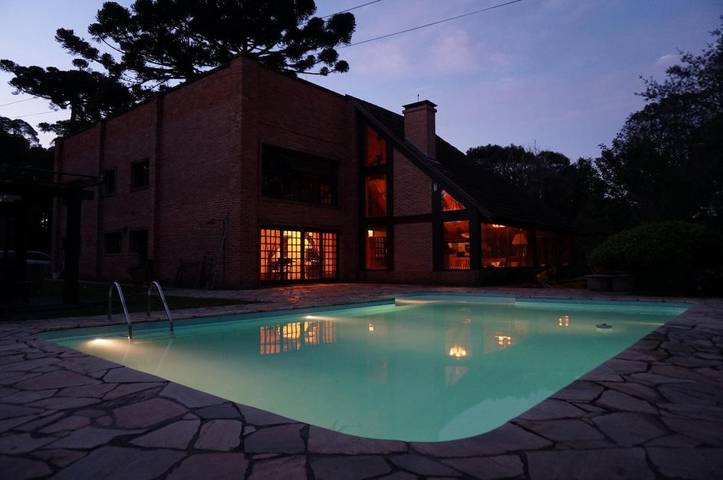 Casa de vacaciones para 14 personas, con balcón además de jacuzzi y jardín - 1