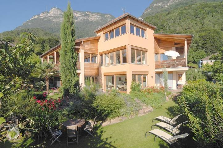 Ferienwohnung für 4 Personen, mit Ausblick und Garten, mit Haustier in Eppan an der Weinstraße