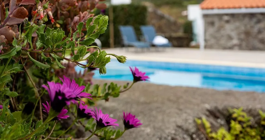Ferienhaus für 5 Personen, mit Ausblick und Garten sowie Pool - 1
