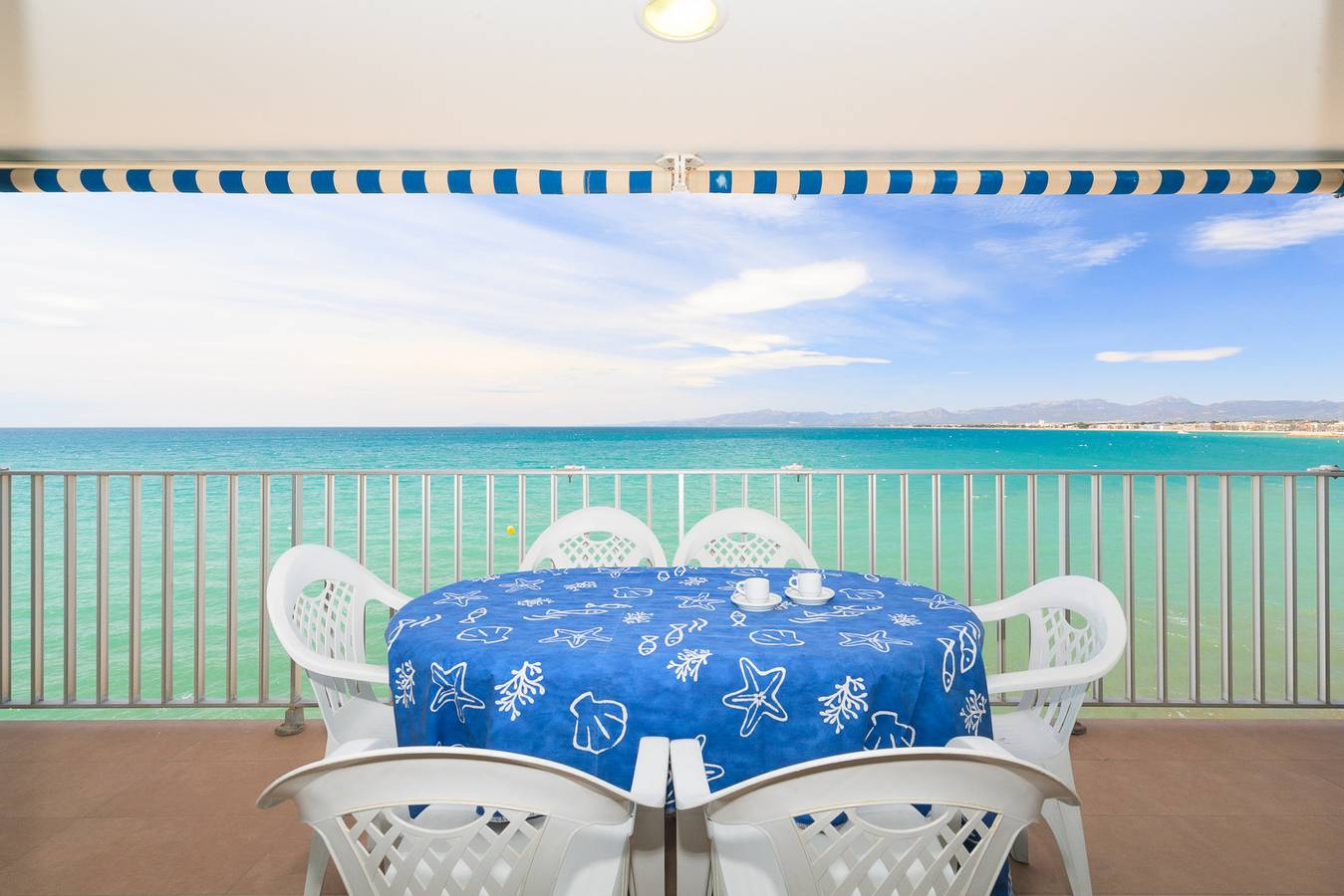 Entire apartment, Uhc Acantilados Apartments in Salou, Costa Dorada