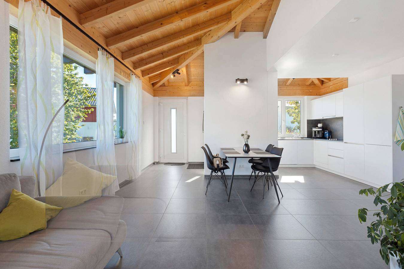 Ganze Wohnung, Apartment 'Casa Verde - Moos' mit privater Terrasse, Gemeinschaftsgarten und Wlan in Moos, Untersee