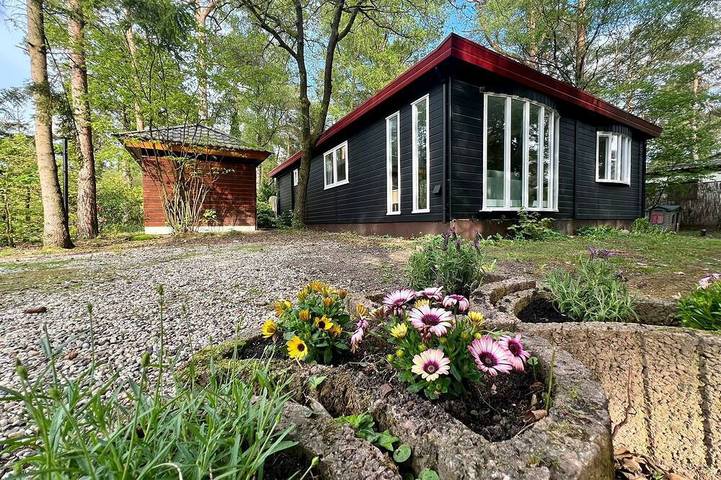 Chalet für 5 Personen, mit Pool und Garten - 1