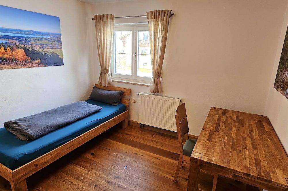 Ganze Wohnung, Fewo Hipp Nr. 5 - 90m² im 1. Og mit Balkon in Steingaden, Romantische Straße