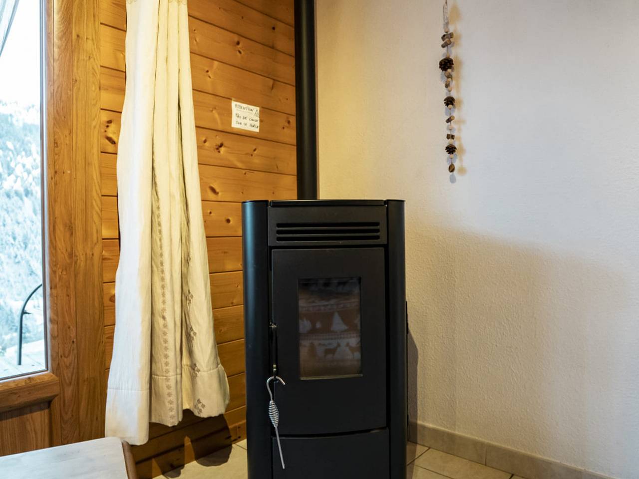 Ganze Wohnung, Gemütliches Chalet in Châtel - 2 Zimmer, 4 Pers, Wlan, Haustiere, Parkplatz in Châtel, Les Portes du Soleil