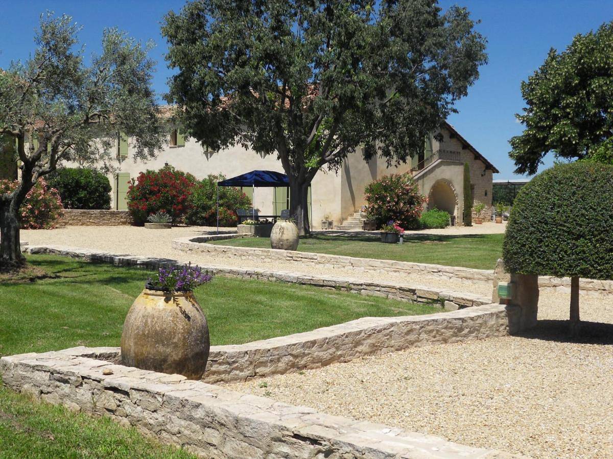 Studio with Pool View in Manosque, Parc naturel régional du Luberon