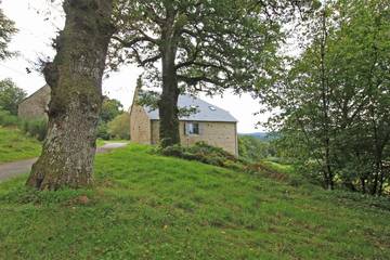Gîte for 12 People in Nedde, Haute-Vienne, Photo 1