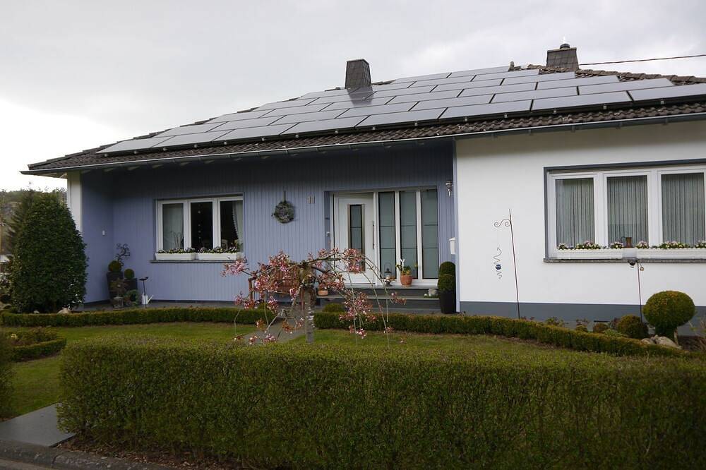 Ganze Wohnung, Schöne, komfortabel eingerichtete Ferienwohnung mitten  in der Vulkaneifel in Üxheim, Vulkaneifel