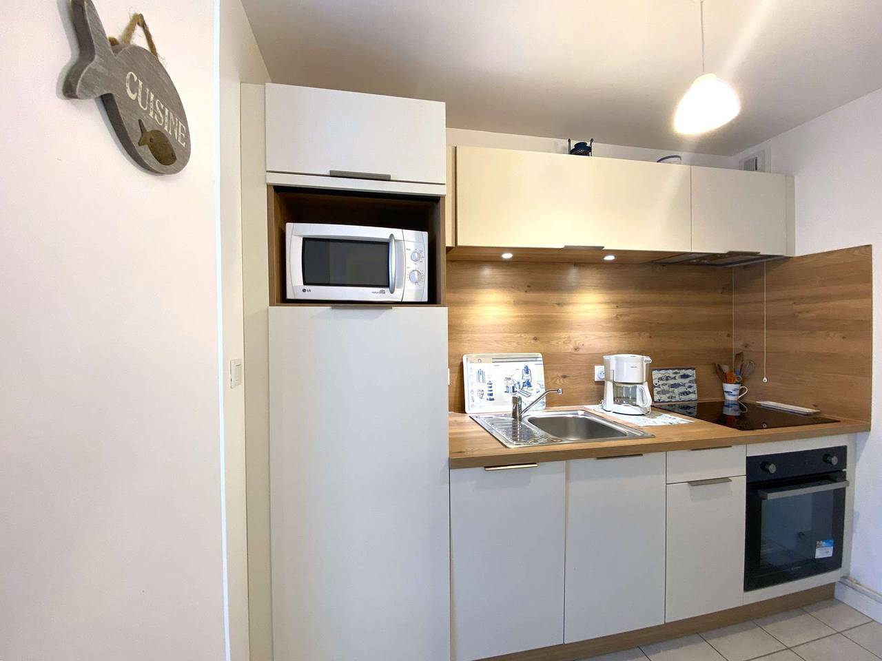 Ganze Wohnung, Apartment facing the main beach of Coz Pors in Tregastel in Coz Pors, Trégastel