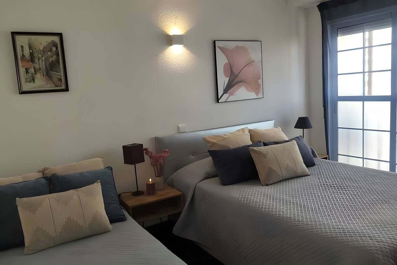 Entire apartment, Apartment 'A La Playa De Oropesa' with Private Terrace, Wi-Fi and Air Conditioning in Playa Morro de Gos, Oropesa del Mar