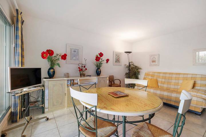Appartement entier, Centre Antibes La Mer 3P parking in Antibes, Côte méditerranéenne (France)