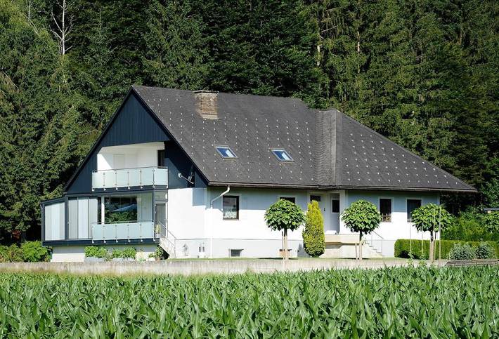 Ferienwohnung für 2 Personen, mit Garten und Ausblick