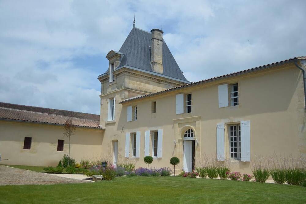 Chateau De La Barde - Saint-laurent-des-combes in Saint-Laurent-des-Combes, Libourne region