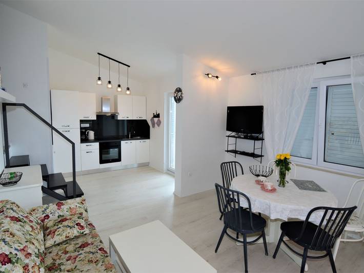 Ferienwohnung für 5 Personen, mit Balkon und Terrasse sowie Garten in Pisak - 3