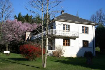 Appartement de vacances pour 2 personnes, avec jardin, animaux acceptés dans l' Ariège