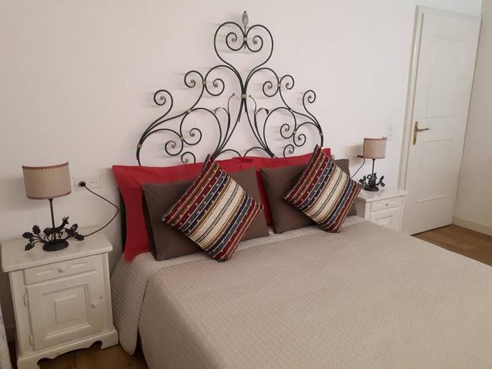 Ferienwohnung für 5 Personen, mit Balkon und Terrasse sowie Garten