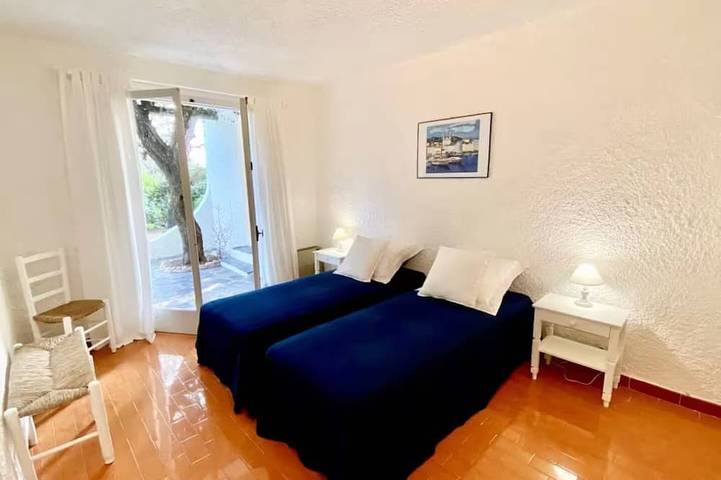 Chez Mister J, villa spacieuse avec piscine, au cœur du domaine de Cala Rossa. in Cala Rossa, Lecci
