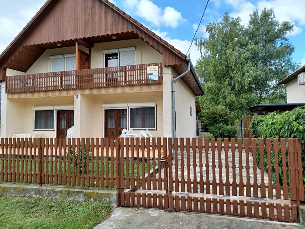 Ferienhaus mit moderner Einrichtung in Balatonkeresztur, Plattensee Südufer