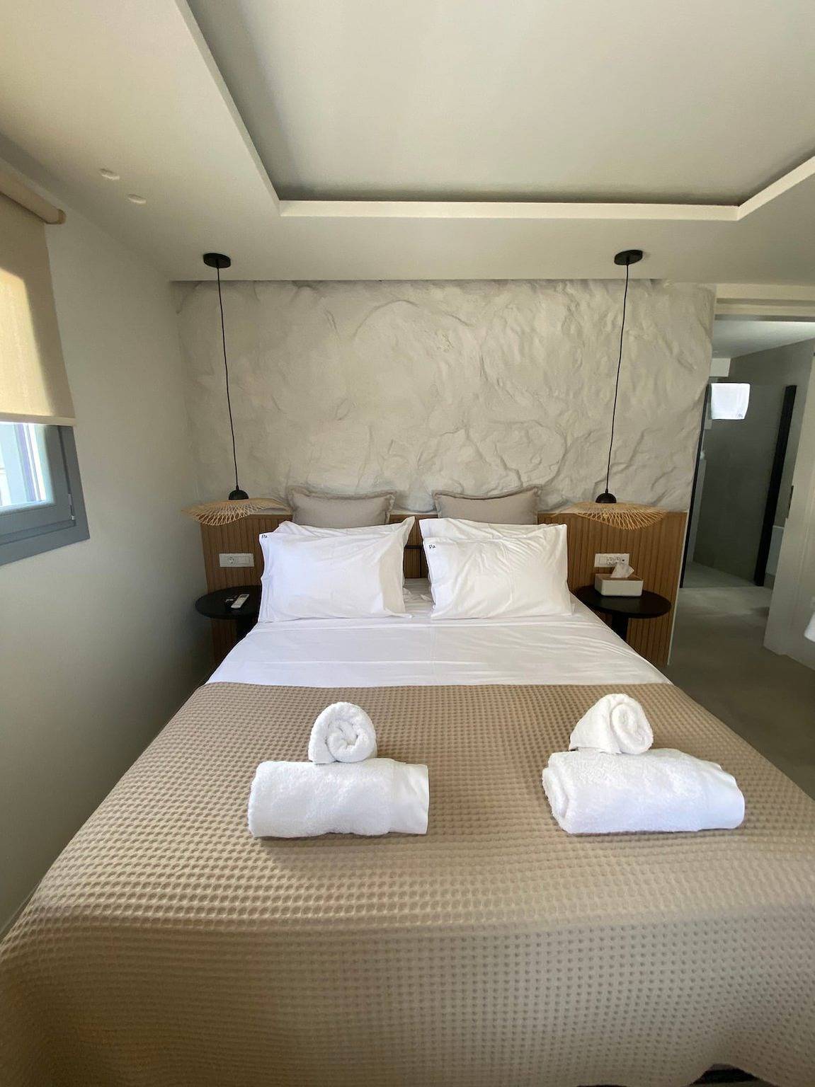 Appartement entier, Apartment Isyron, Private Furnished Terrace, Mountain Views, Antiparos in Antiparos Ville, Unité régionale de Paros