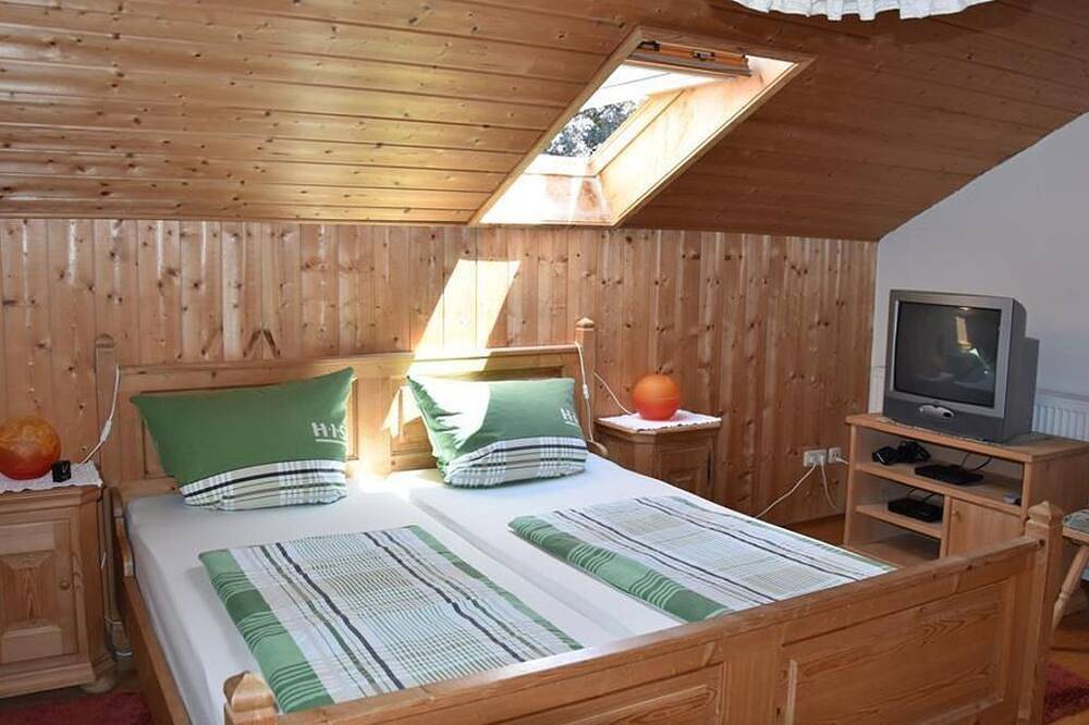 Ganze Wohnung, Ferienwohnung am Marienbrunnen - Ferienwohnung (2 Schlafz.) in Bad Bayersoien, Bayerische Alpen
