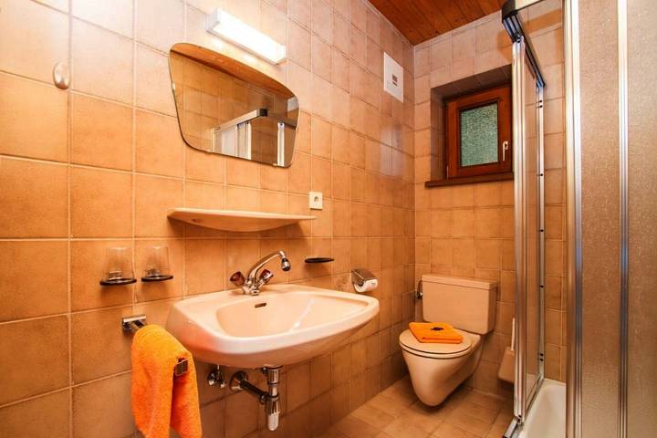 Ferienhaus für 2 Personen, mit Balkon und Terrasse sowie Garten und Sauna in Unken - 2