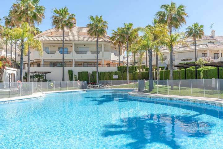 Vacation rental for 8 people, with Balcony in Marbella