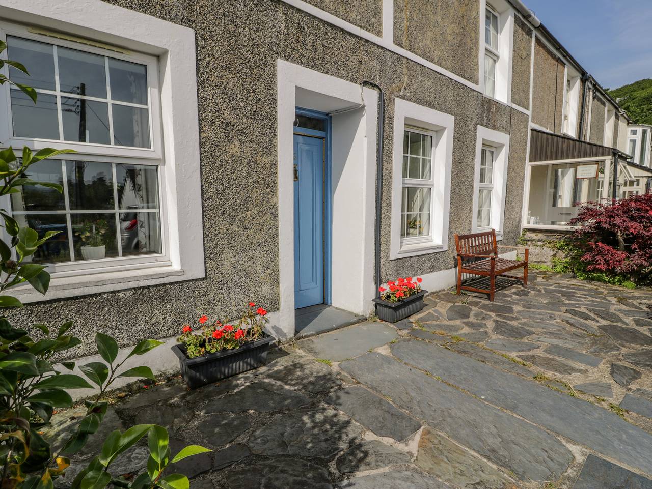 6 Glyn Terrace in Borth-y-Gest, Snowdonia
