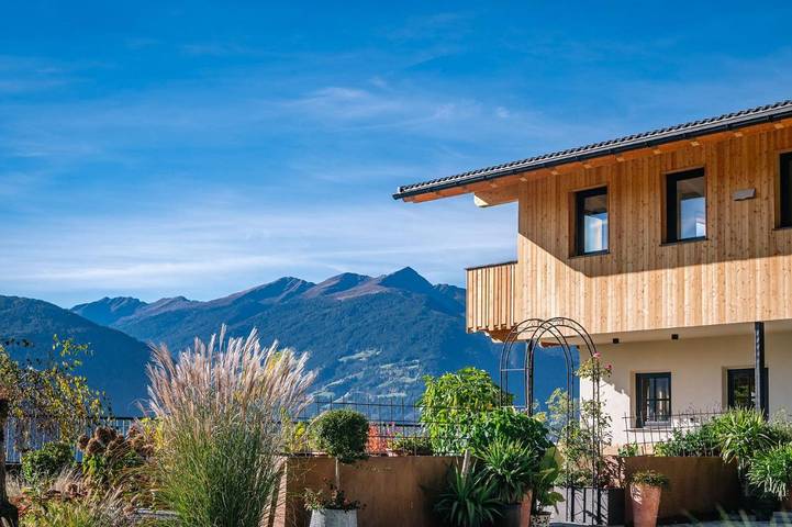 Bauernhof für 4 Personen, mit Balkon und Terrasse sowie Garten und Ausblick in Brixen