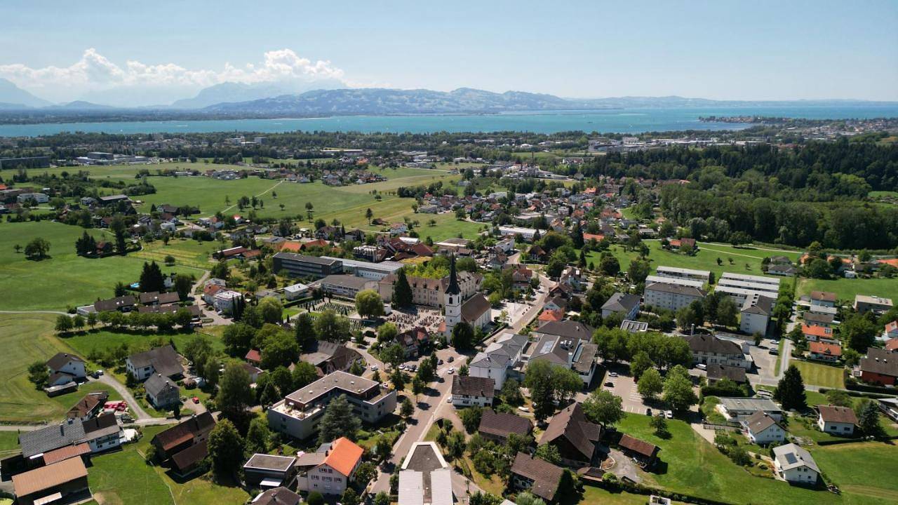 Ganze Wohnung, Bergblick & Dorfgefühl in Hörbranz in Hörbranz, Bodensee-Vorarlberg