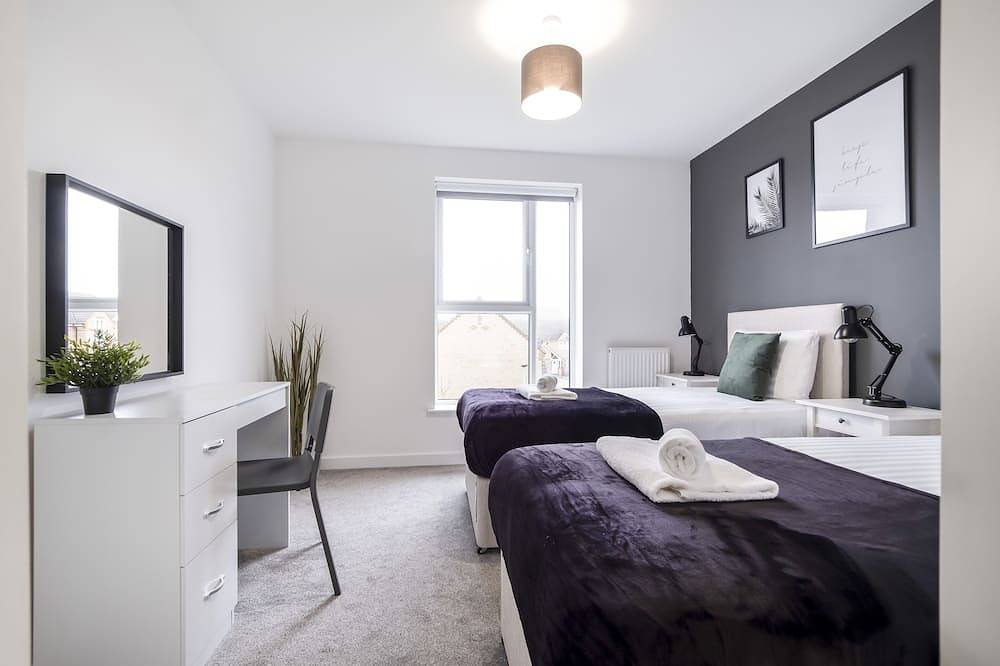 Entire apartment, 🌟30% Off 28+ nights stays - Superb St John's Central Apartment🌟 in Peterborough