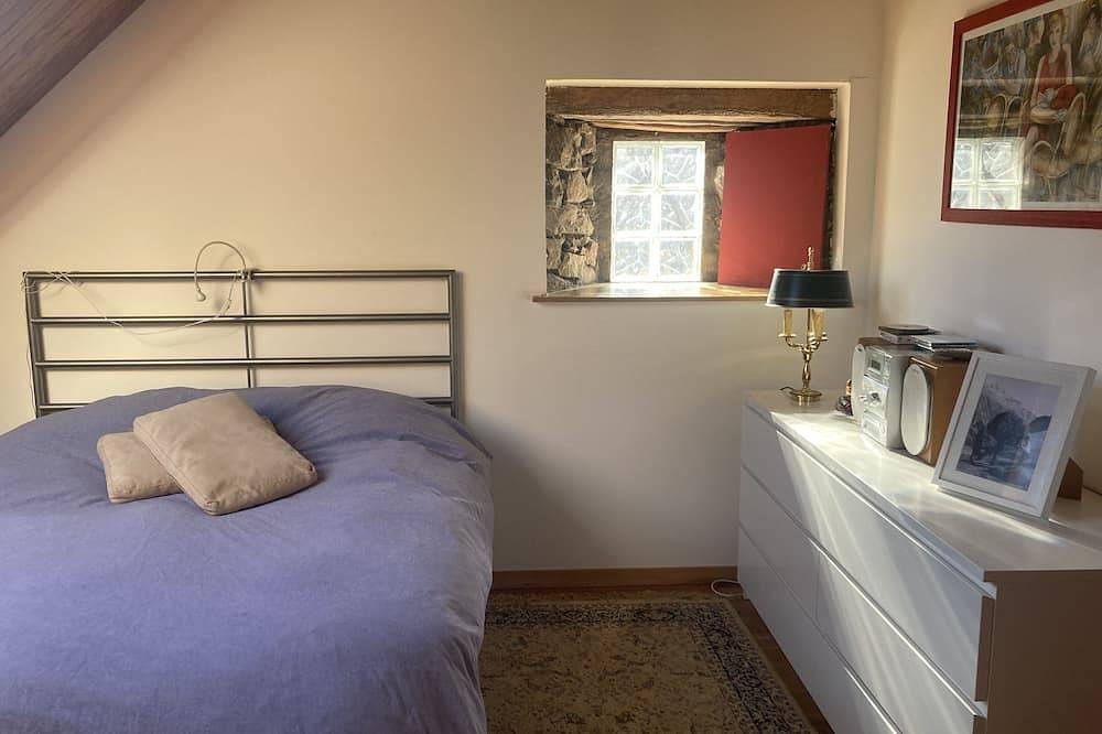 Bright, Spacious, Cosy Barn At The Foot Of The Chemin De Saint-Jacques in Gèdre, Pyrenees National Park