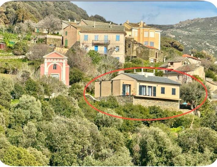 Chambre d’hôte pour 3 personnes, avec vue et terrasse