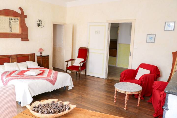 Chambre d’hôte pour 5 personnes, avec jardin et piscine dans l' Ariège - 4