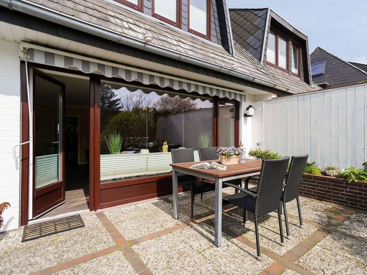 Ganze Ferienwohnung, Silwai Eg - 3-Zimmer App. für 4 Pers. mit Terrasse, Pkw-Stellplatz, Wlan, Haustiere erlaubt. in Sylt (Gemeinde), Sylt