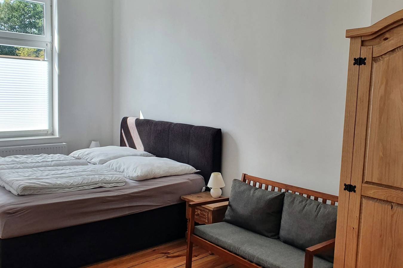 Ganze Wohnung, Ferienwohnung Eg Links - Lychen" mit Seeblick, Gemeinschaftsterrasse und Wlan in Lychensee, Lychen