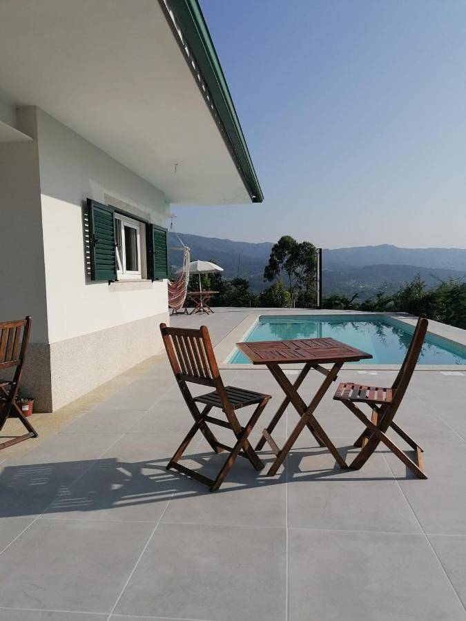 Maison de campagne pour 2 personnes, avec piscine ainsi que vue et jardin à Arouca - 2
