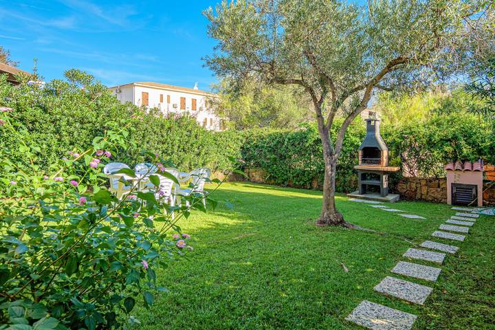 Villa "Rattali 2" con terrazza privata in San Teodoro, Olbia-Tempio