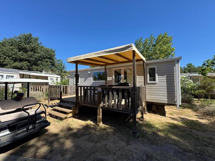 Camping para 6 personas, con sauna y jacuzzi además de terraza y piscina en Narbona