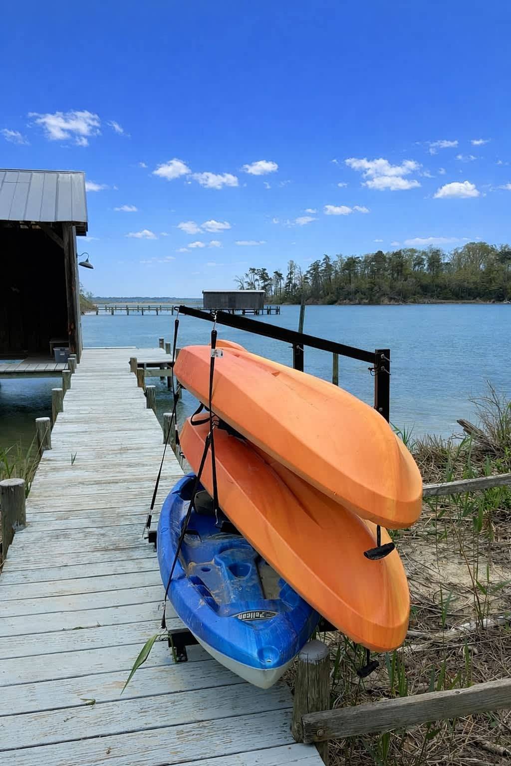 The Bungalow  Pool  Dock  Kayaks    Game Room in Rappahannock River