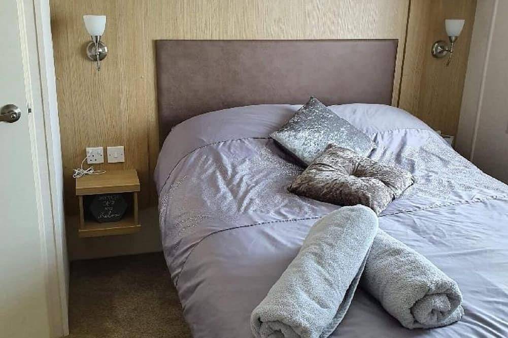 Spacious Lovely Holiday Home, New 2019 Caravan in Kent