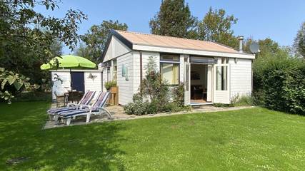 Gîte pour 4 personnes, avec terrasse et balcon/terrasse à Renesse