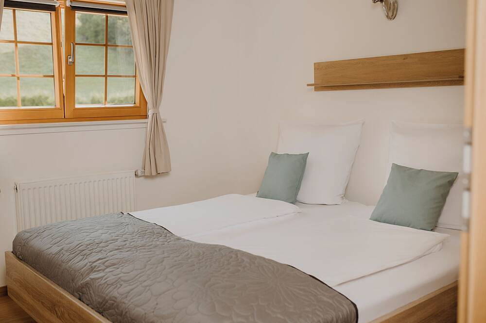 Blockhütte, 60 qm, 2 Schlafzimmer, Holzterrasse mit Garten, max. 4 Personen in Mitteltal, Baiersbronn