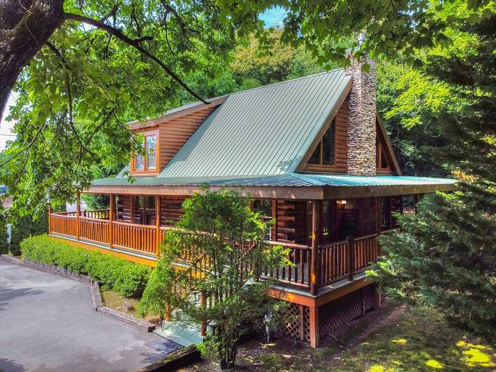 Vacation apartment for 8 people, with hot tub and terrace, with pets in Pigeon Forge