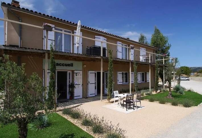 Chalet pour 5 personnes, avec piscine ainsi que terrasse et vue, animaux acceptés dans l' Aveyron - 2