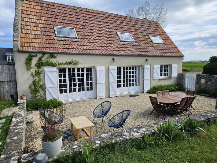 Location de vacances pour 6 personnes, avec Terrasse ainsi que Jardin et Vue à Saint-Côme-de-Fresné